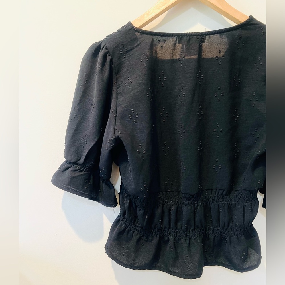 Urban Romantics Black Embroidered Cropped Blouse Size S - Picture 6 of 9